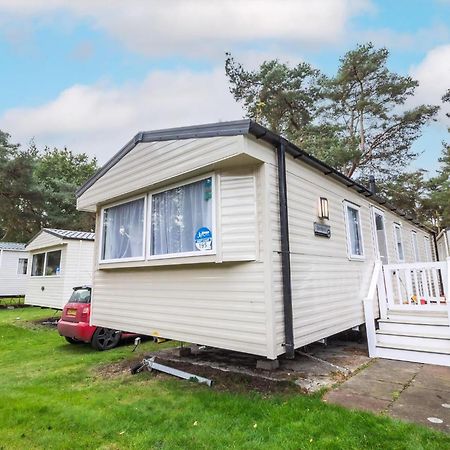 Отель Beautiful 8 Berth Caravan At Wild Duck Haven Park In Norfolk Ref 11195Sc Грейт-Ярмут Экстерьер фото